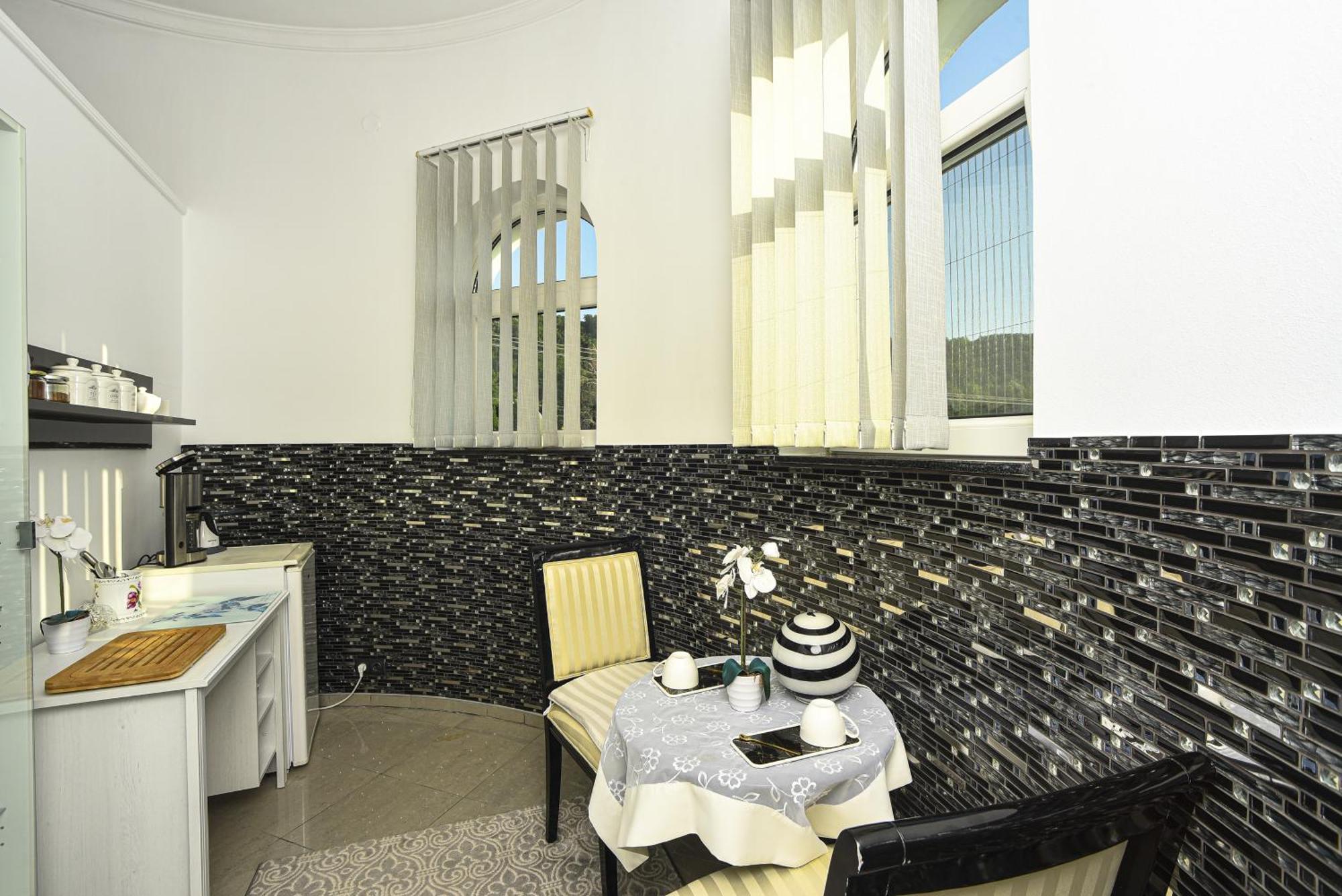 Apartments Villa Graf Smederevo Buitenkant foto